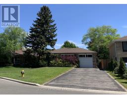 66 DEWLANE DRIVE, Toronto, Ontario