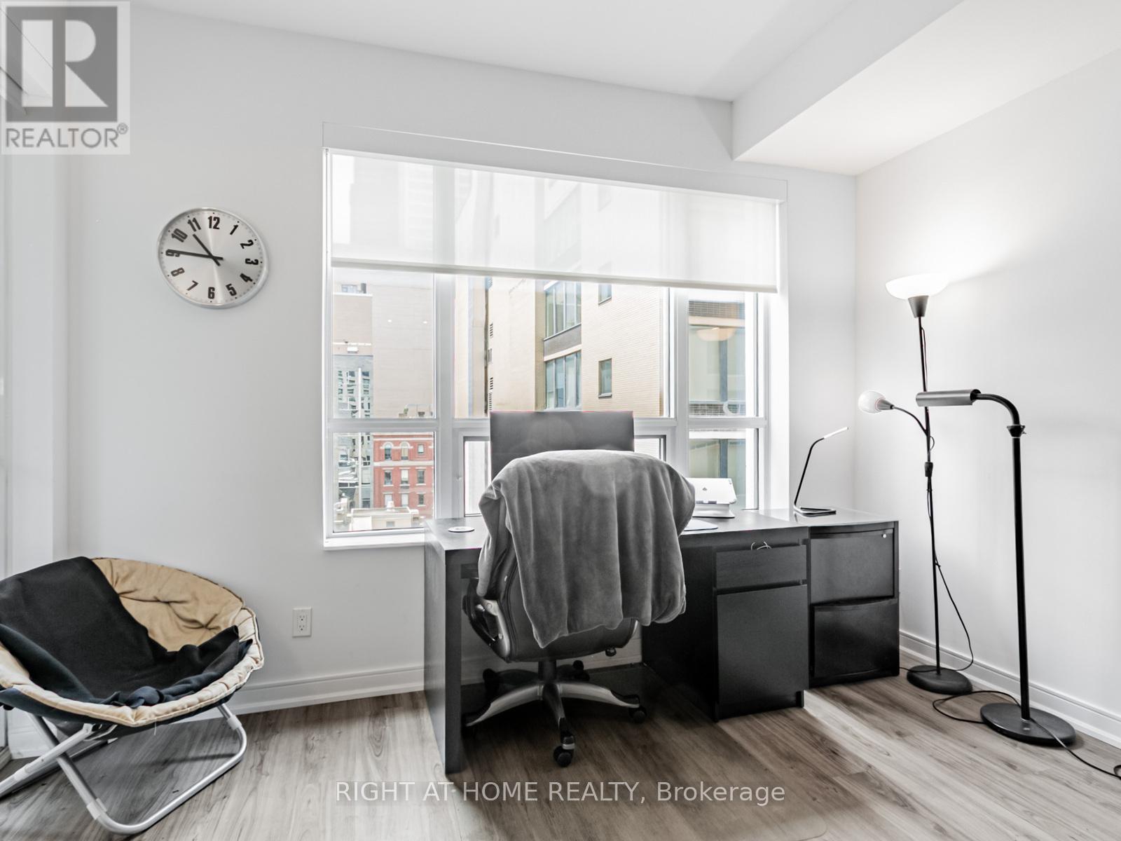 813 - 88 Scott Street, Toronto, Ontario  M5E 0A9 - Photo 10 - C12240084