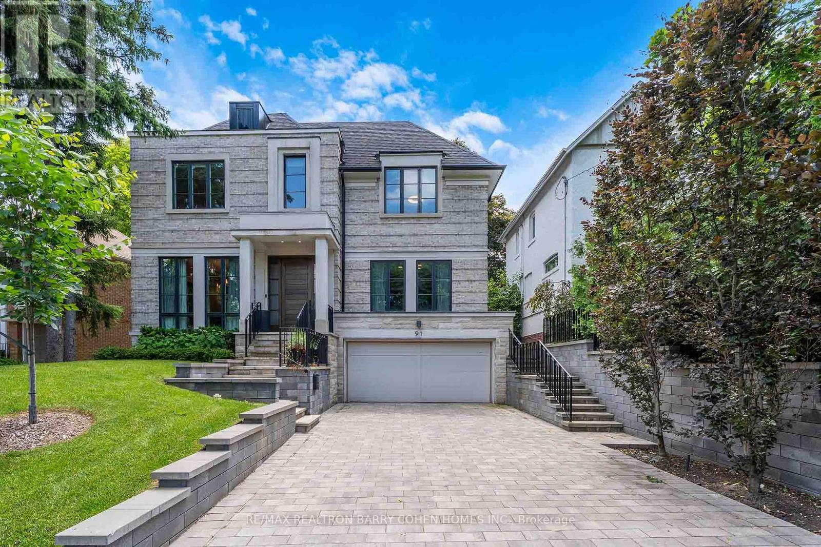 Property at 91 LAWRENCE CRESCENT image 2