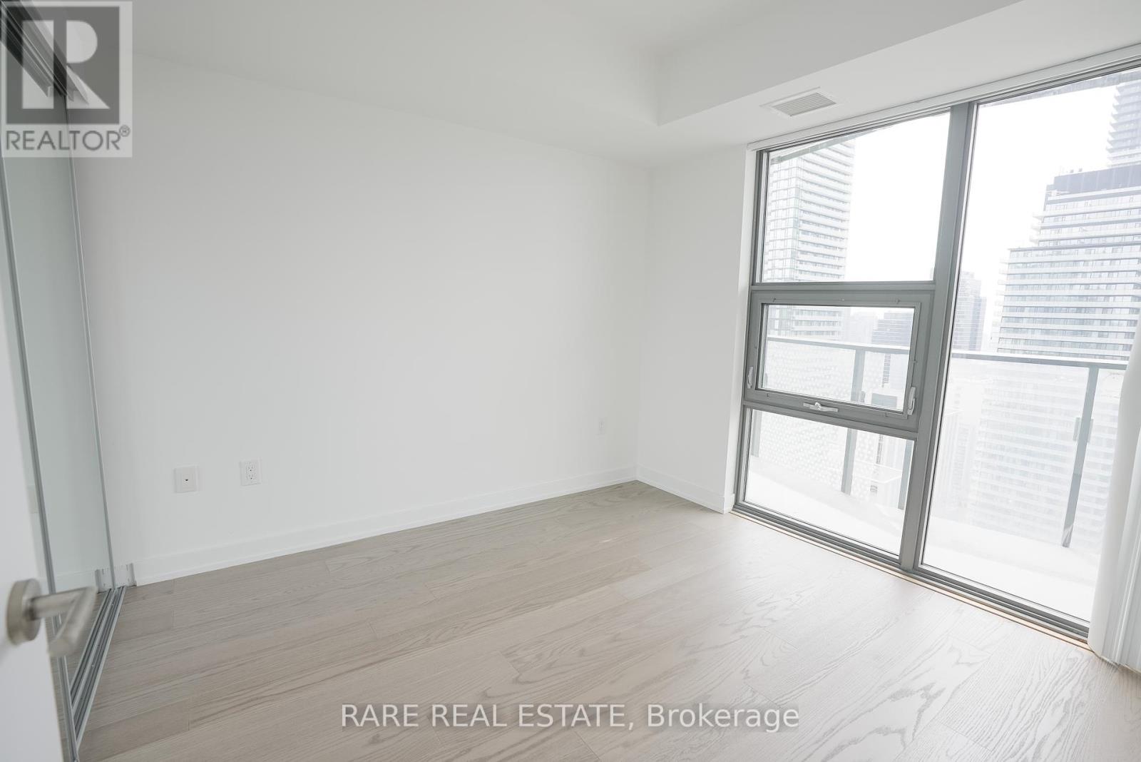 2703 - 11 Wellesley Street W, Toronto, Ontario  M4Y 0G4 - Photo 6 - C12240322