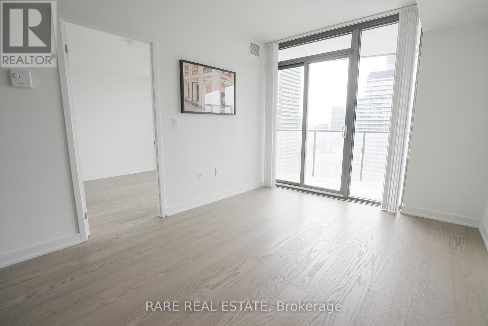 2703 - 11 Wellesley Street W, Toronto, Ontario  M4Y 0G4 - Photo 7 - C12240322
