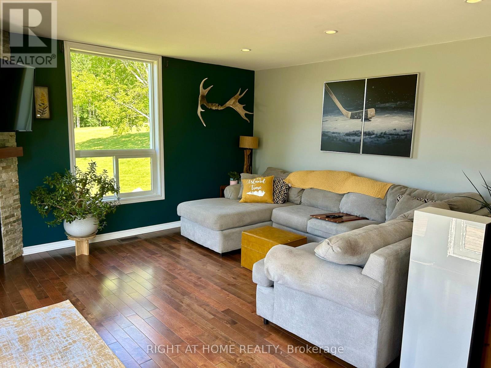 Property at 2391 RUMNEY ROAD image 4