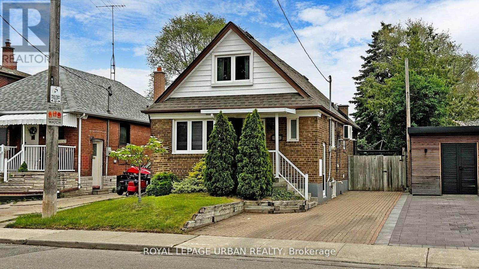 Property at 61 BINSWOOD AVENUE image 1