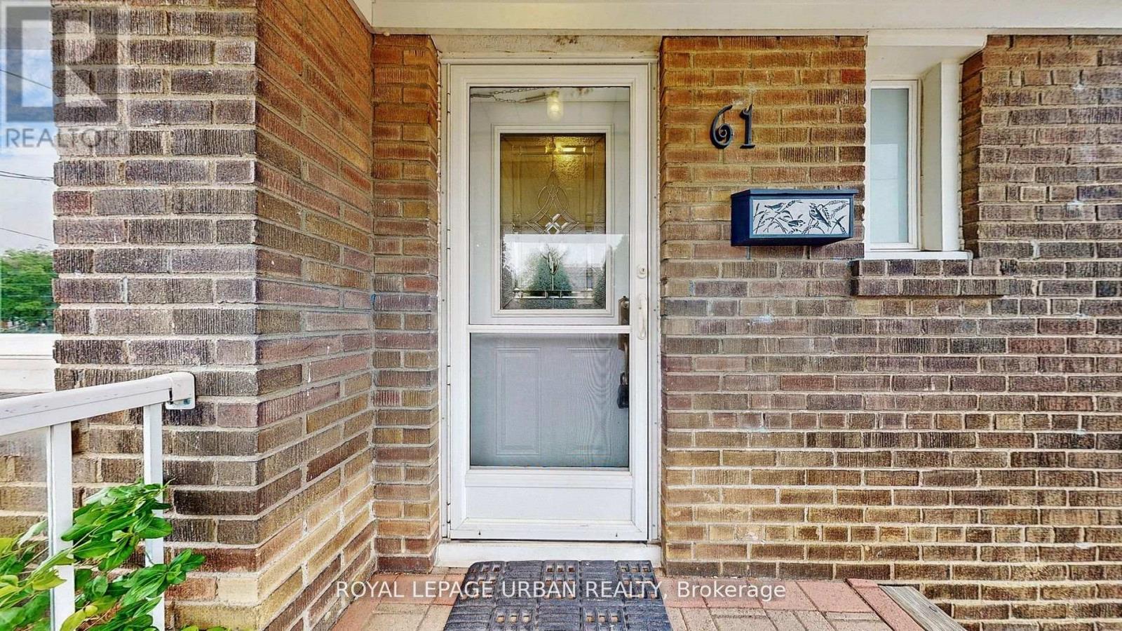 Property at 61 BINSWOOD AVENUE image 3