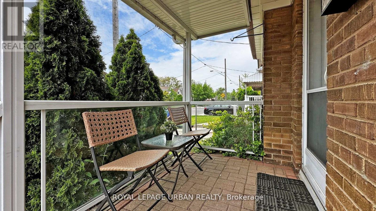 Property at 61 BINSWOOD AVENUE image 4