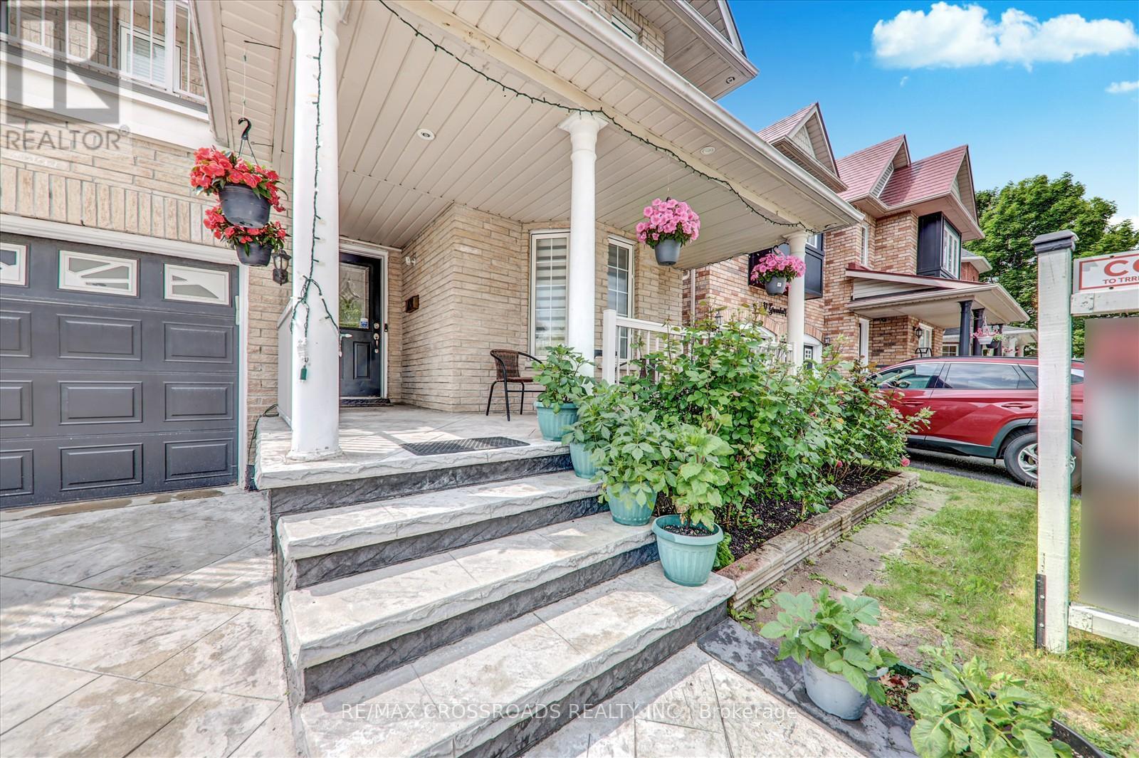 Property at 33 GREENHALF DRIVE image 4