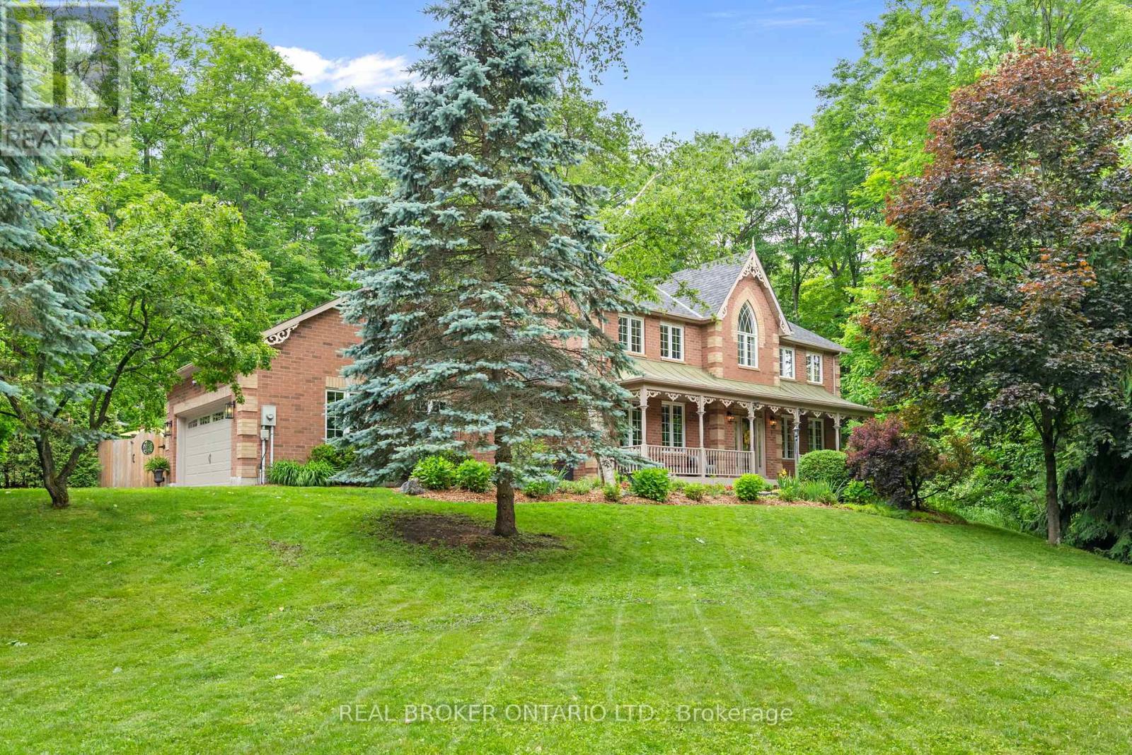 Property at 8 OAKVIEW PLACE image 2