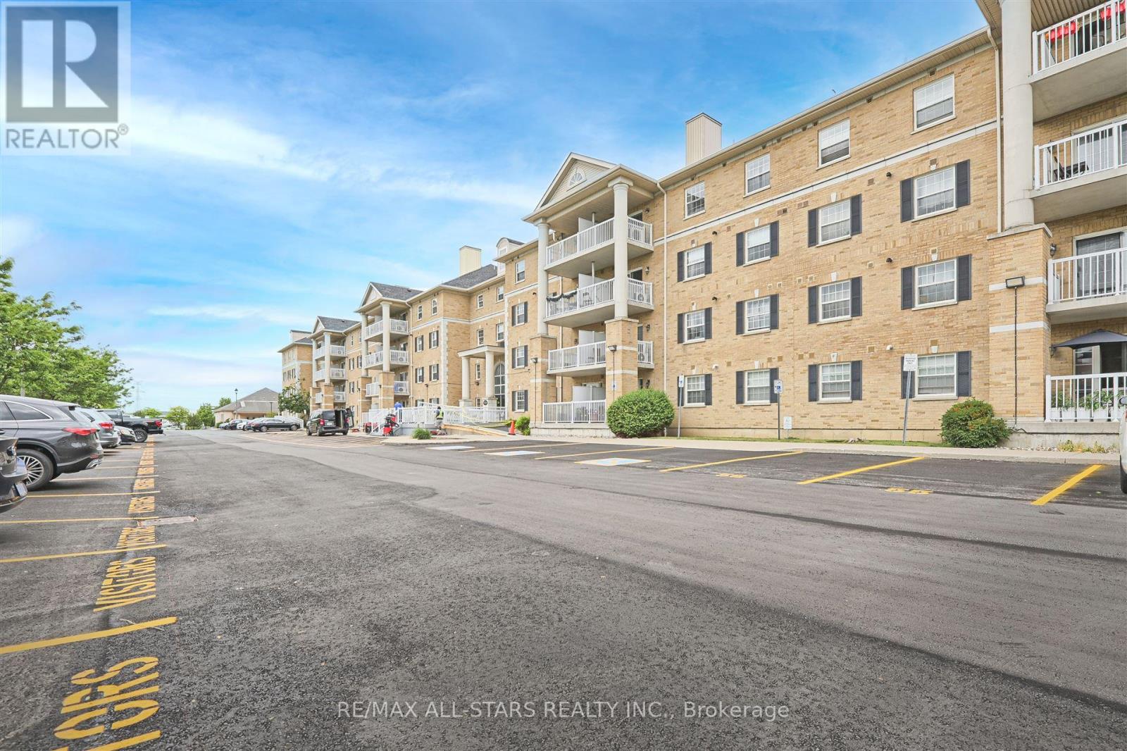 Property at 304 - 7428 MARKHAM ROAD image 1