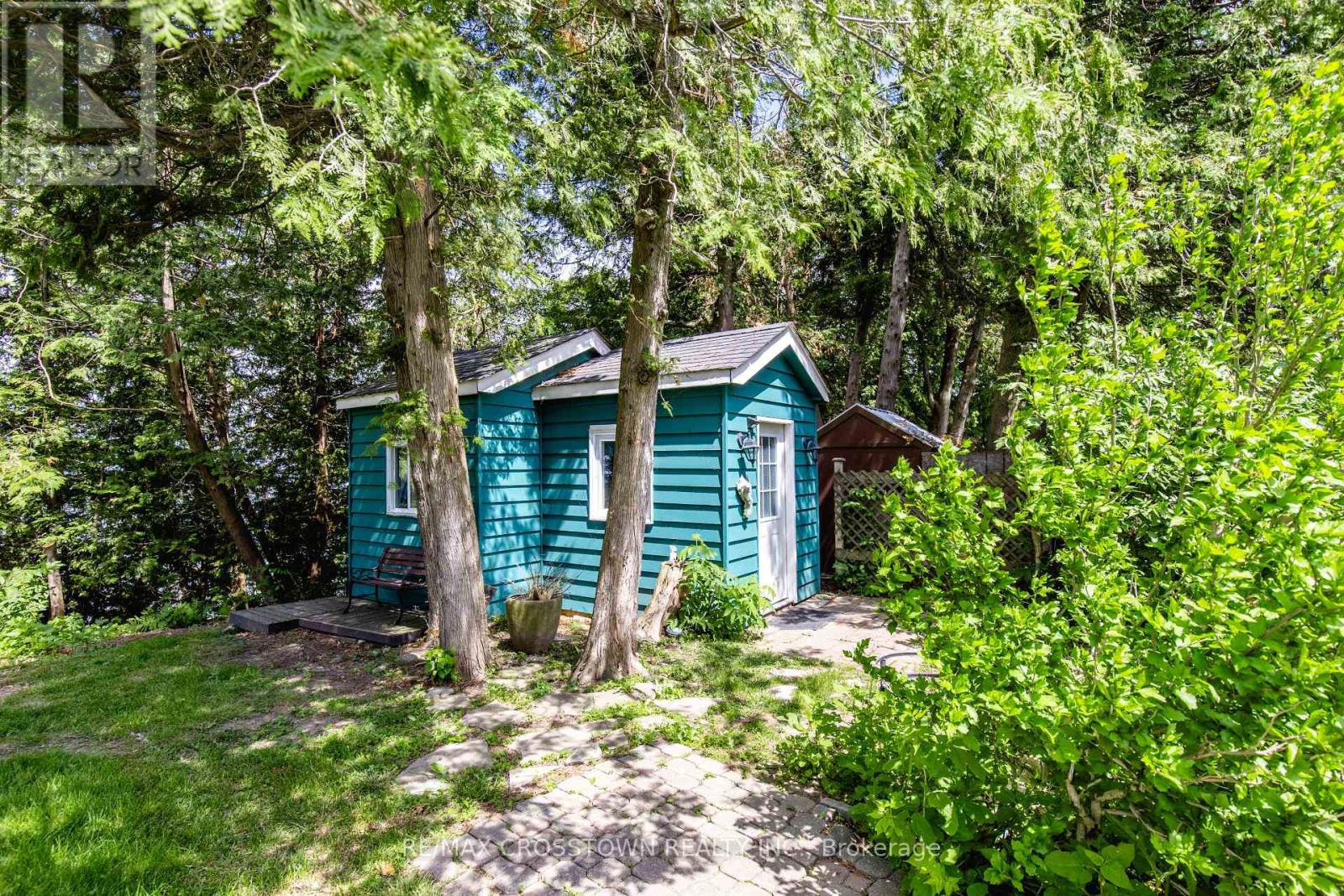 24890 Thorah Park Boulevard, Brock, Ontario  L0K 1A0 - Photo 38 - N12240520