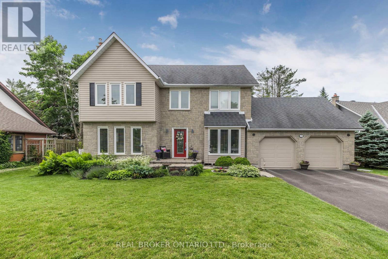 Property at 35 HOWARD DRIVE image 1