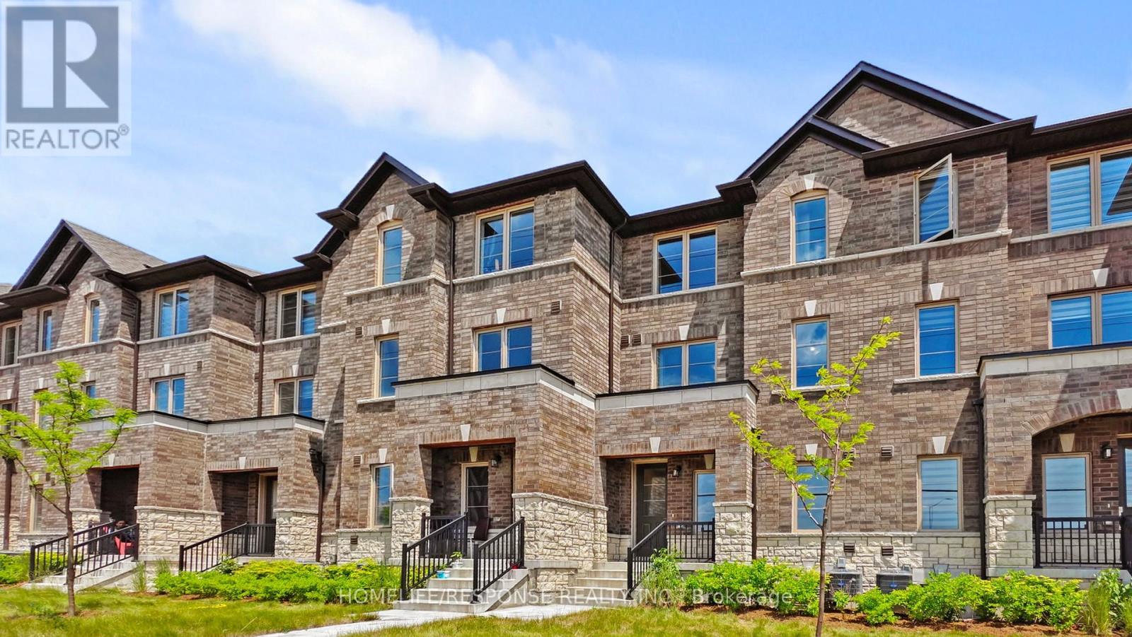 32 Vestry Way, Brampton (Goreway Drive Corridor), Ontario  L5P 4N7 - Photo 36 - W12239731