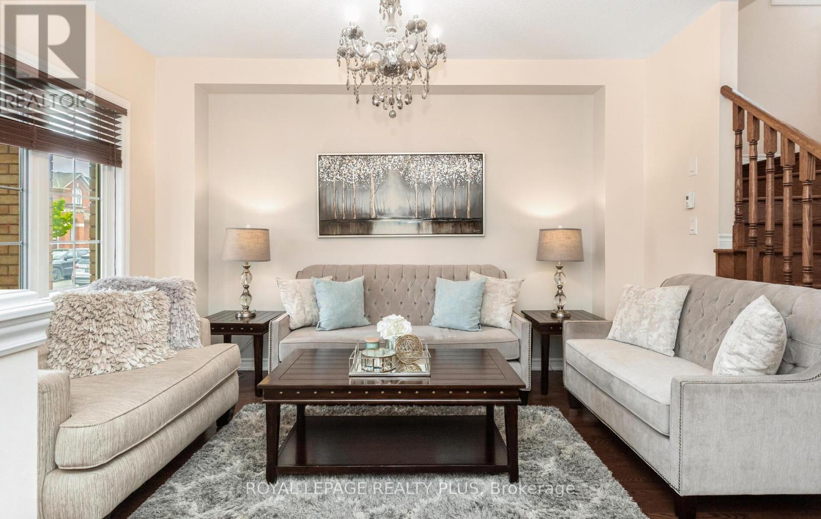 Property at 17 DADEN OAKS DRIVE image 4