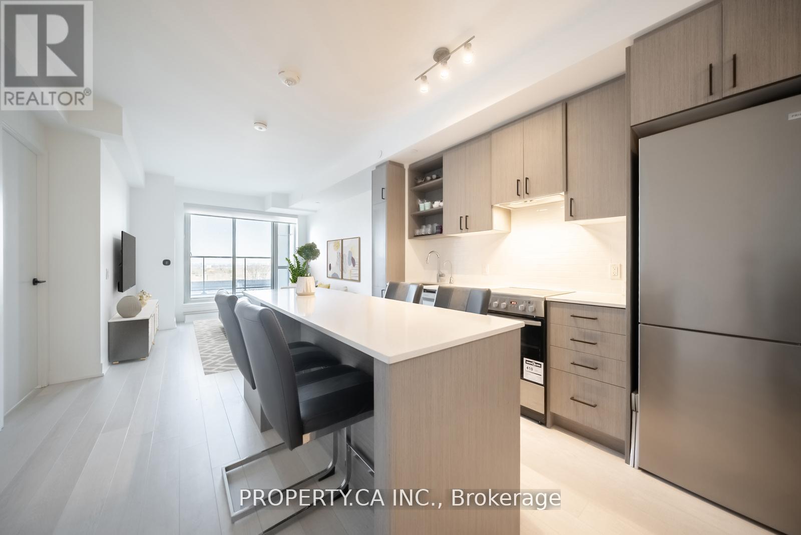Property at 401 - 50 GEORGE BUTCHART DRIVE image 3