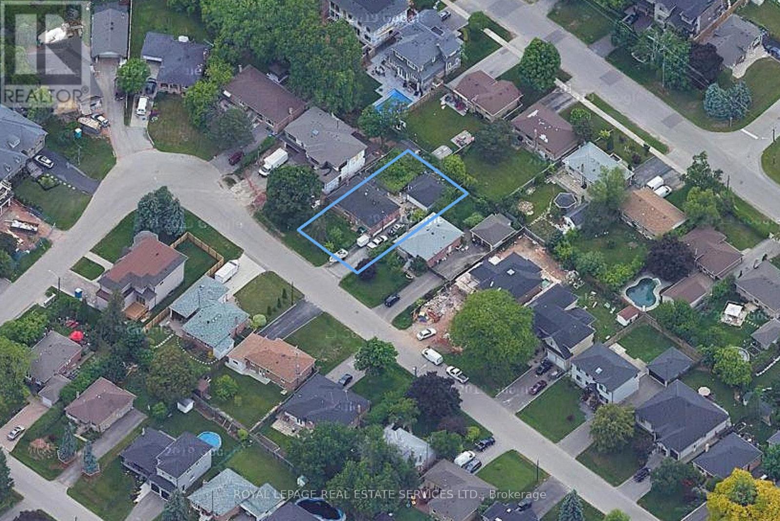 Property at 451 SANDMERE PLACE image 2