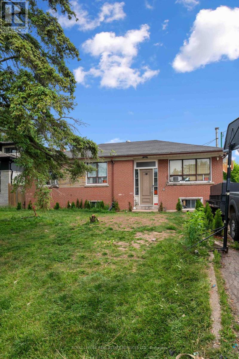 Property at 451 SANDMERE PLACE image 3