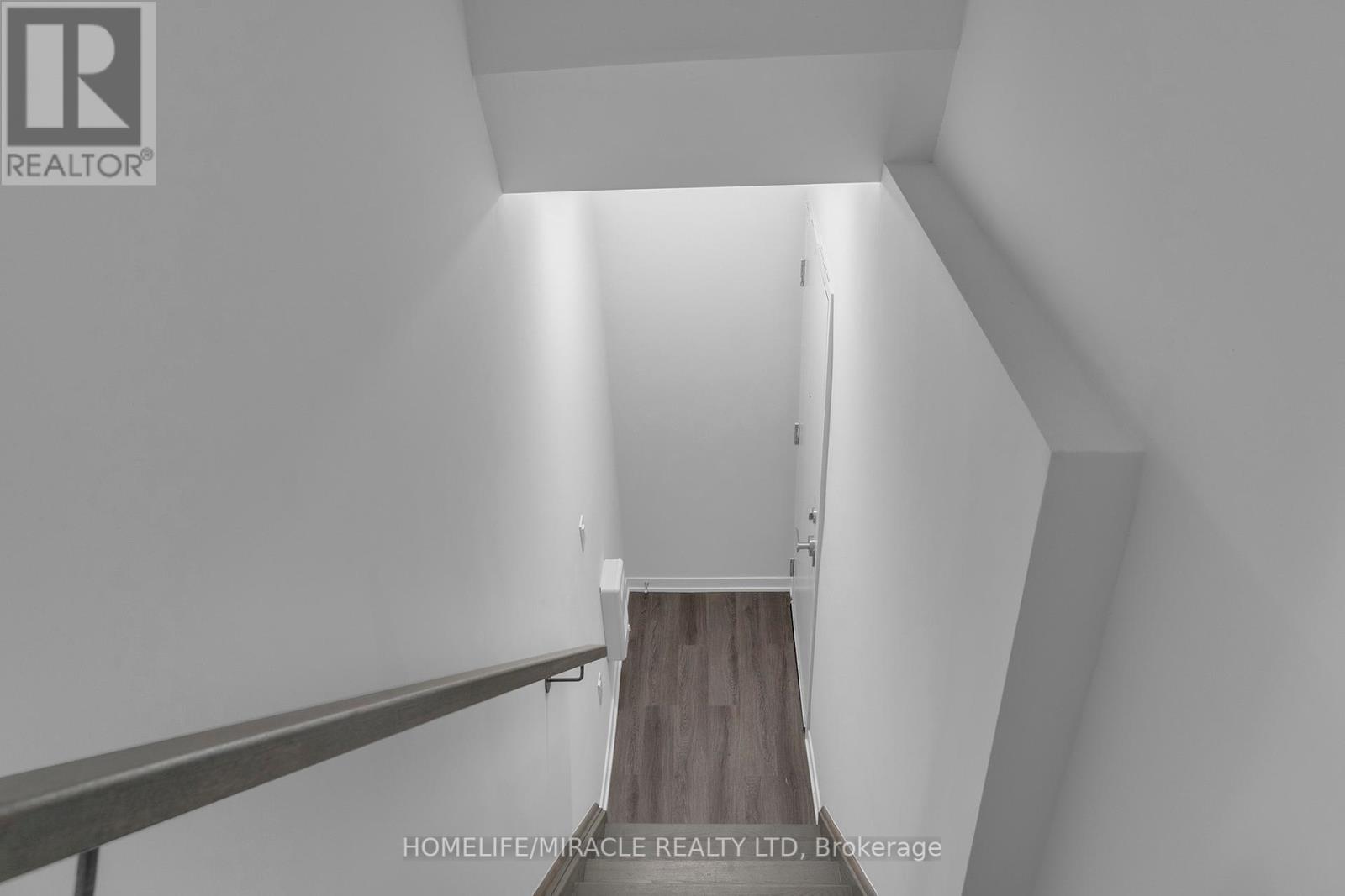 Property at 62 - 5 WILLIAM JACKSON WAY image 5