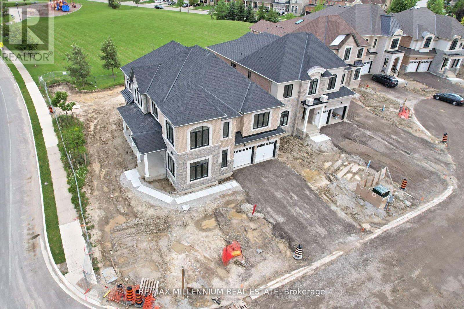 Property at 2 CATHERWOOD COURT image 2