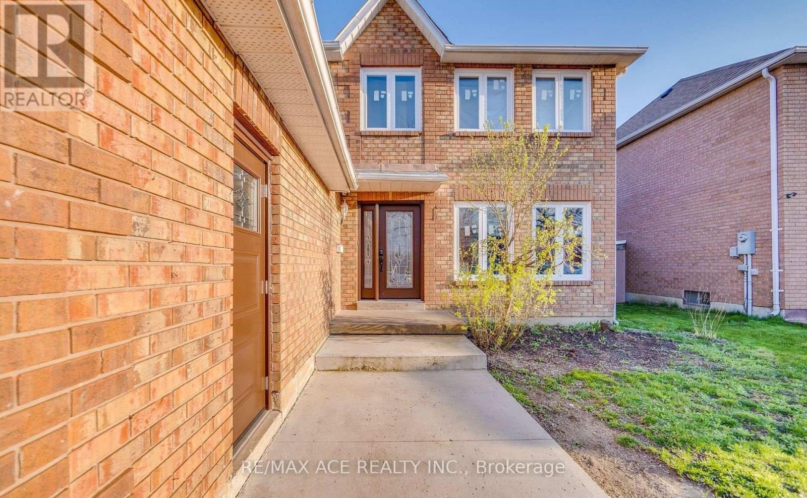Property at 24 MAJOR WILLIAM SHARPE DRIVE image