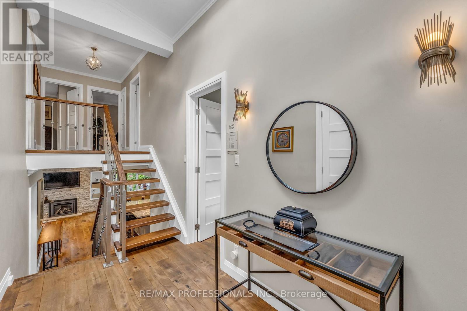 Property at 53 DECARIE CIRCLE image 5
