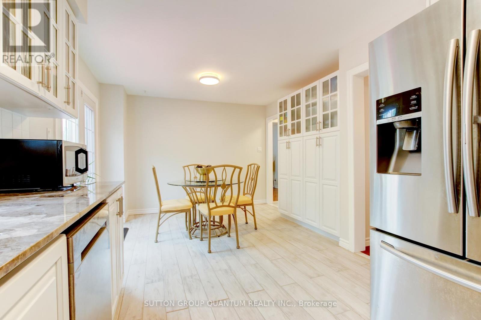 61 Sunforest Drive, Brampton (Heart Lake West), Ontario  L6Z 2W7 - Photo 12 - W12240455