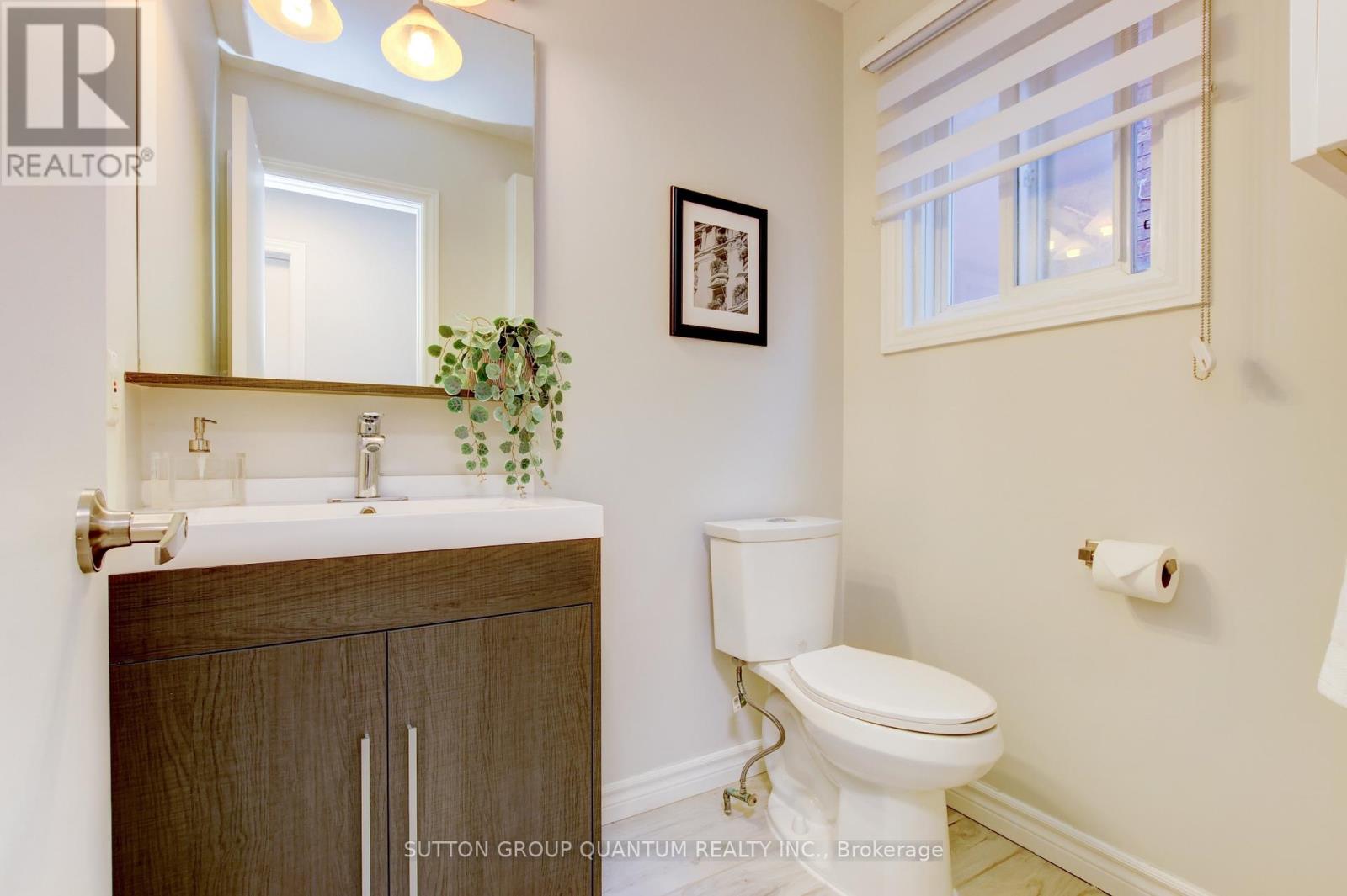 61 Sunforest Drive, Brampton (Heart Lake West), Ontario  L6Z 2W7 - Photo 15 - W12240455