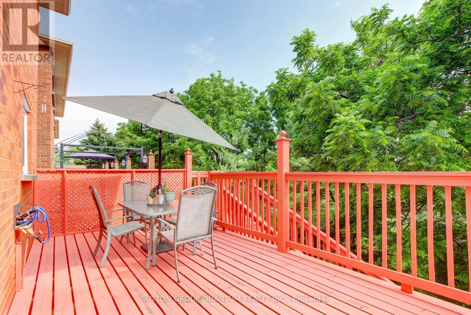 61 Sunforest Drive, Brampton (Heart Lake West), Ontario  L6Z 2W7 - Photo 42 - W12240455