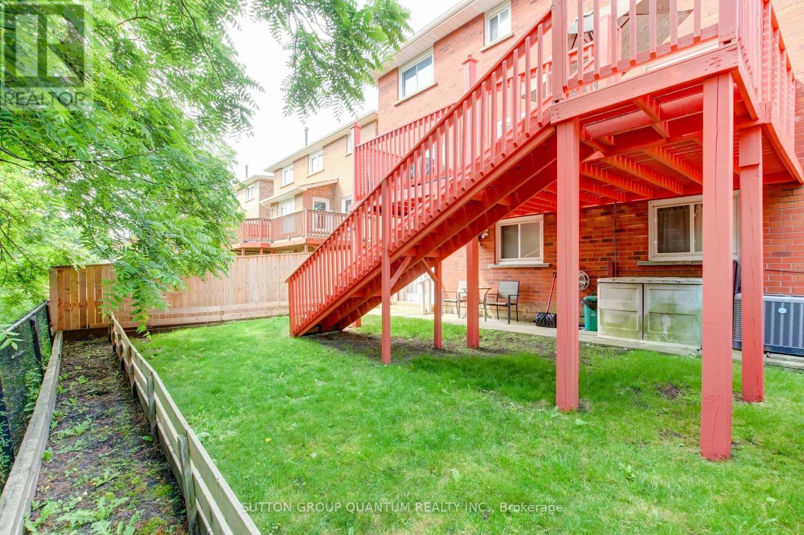 61 Sunforest Drive, Brampton (Heart Lake West), Ontario  L6Z 2W7 - Photo 44 - W12240455