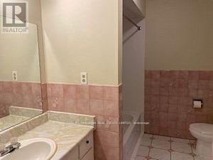 52 Simmons Boulevard, Brampton (Madoc), Ontario  L6V 3V6 - Photo 7 - W12240501