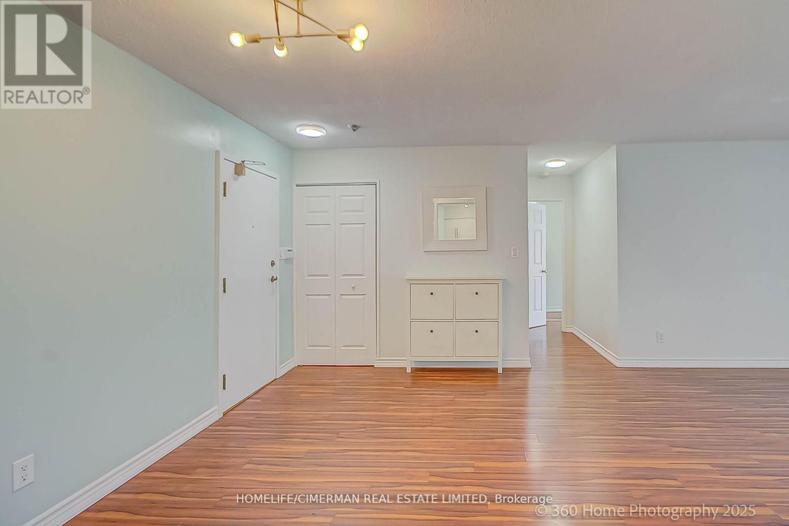 413 - 20 Southport Street, Toronto (High Park-Swansea), Ontario  M6S 4Y8 - Photo 10 - W12240545