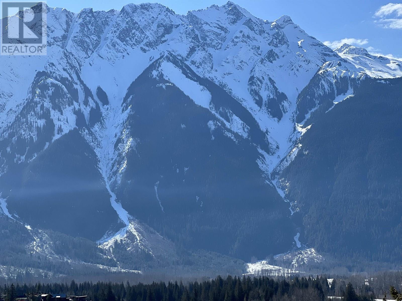 7501 Pebble Creek Drive, Pemberton, British Columbia  V0N 2L1 - Photo 7 - R3018896