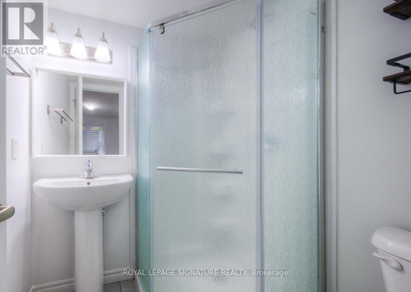 A13 - 374 Prospect Avenue, Kitchener, Ontario  N2A 0L2 - Photo 7 - X12239764