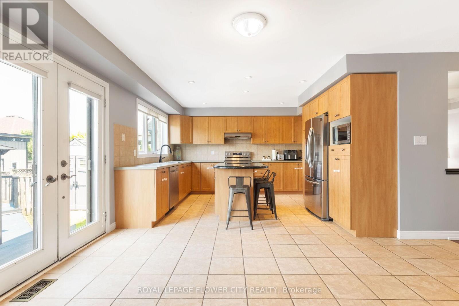 1297 Barton Street, Hamilton, Ontario  L8E 5L4 - Photo 12 - X12240138