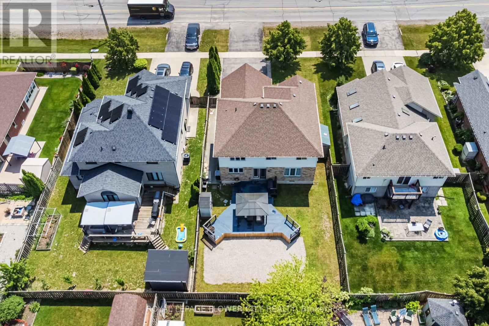 Property at 1297 BARTON STREET image 3