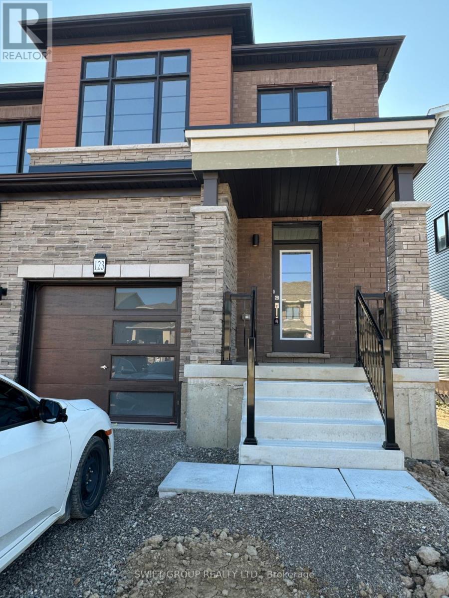 Property at 123 GRANVILLE CRESCENT image 1