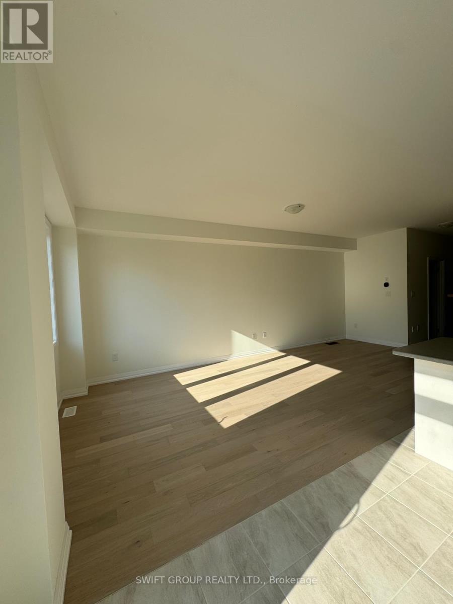 Property at 123 GRANVILLE CRESCENT image 3