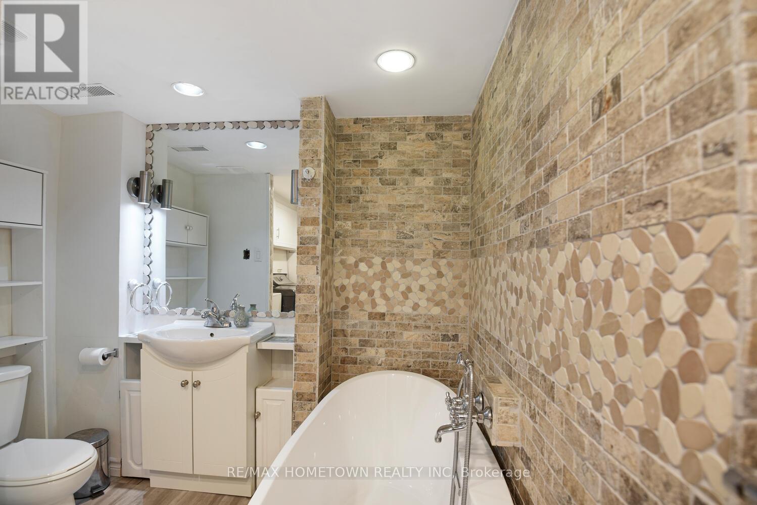 1643 County Road 2 Road, Augusta, Ontario  K0E 1T0 - Photo 28 - X12240613