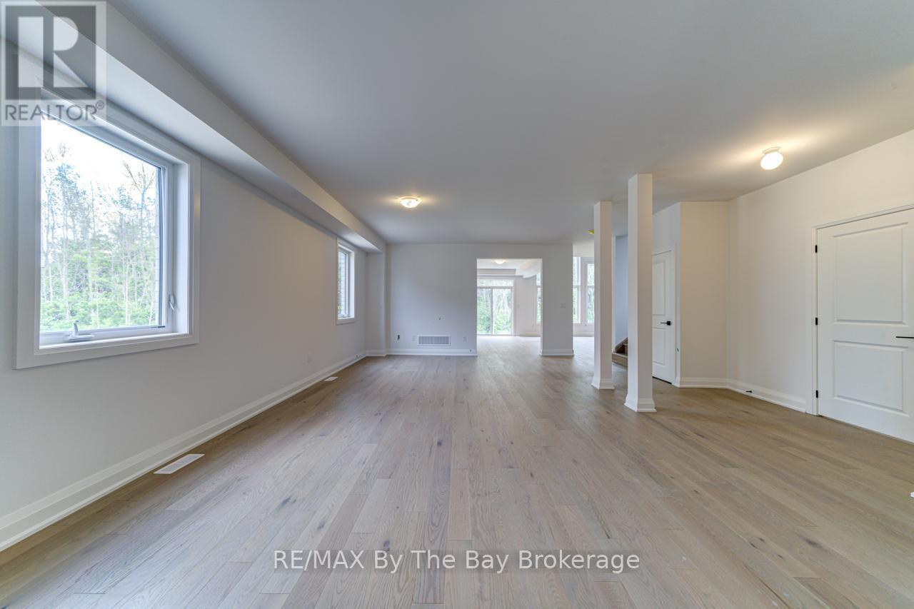 26 Amber Drive, Wasaga Beach, Ontario  L9Z 0R8 - Photo 5 - S12240588