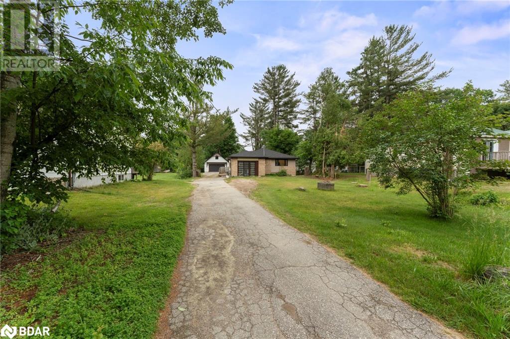 Property at 731 PINEGROVE Avenue image 2