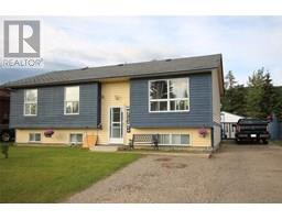 119 Spruce Avenue Tumbler Ridge, Tumbler Ridge, Ca