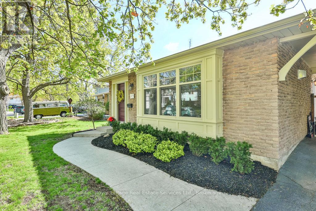 Property at 502 BOHEMIA CRESCENT image 3