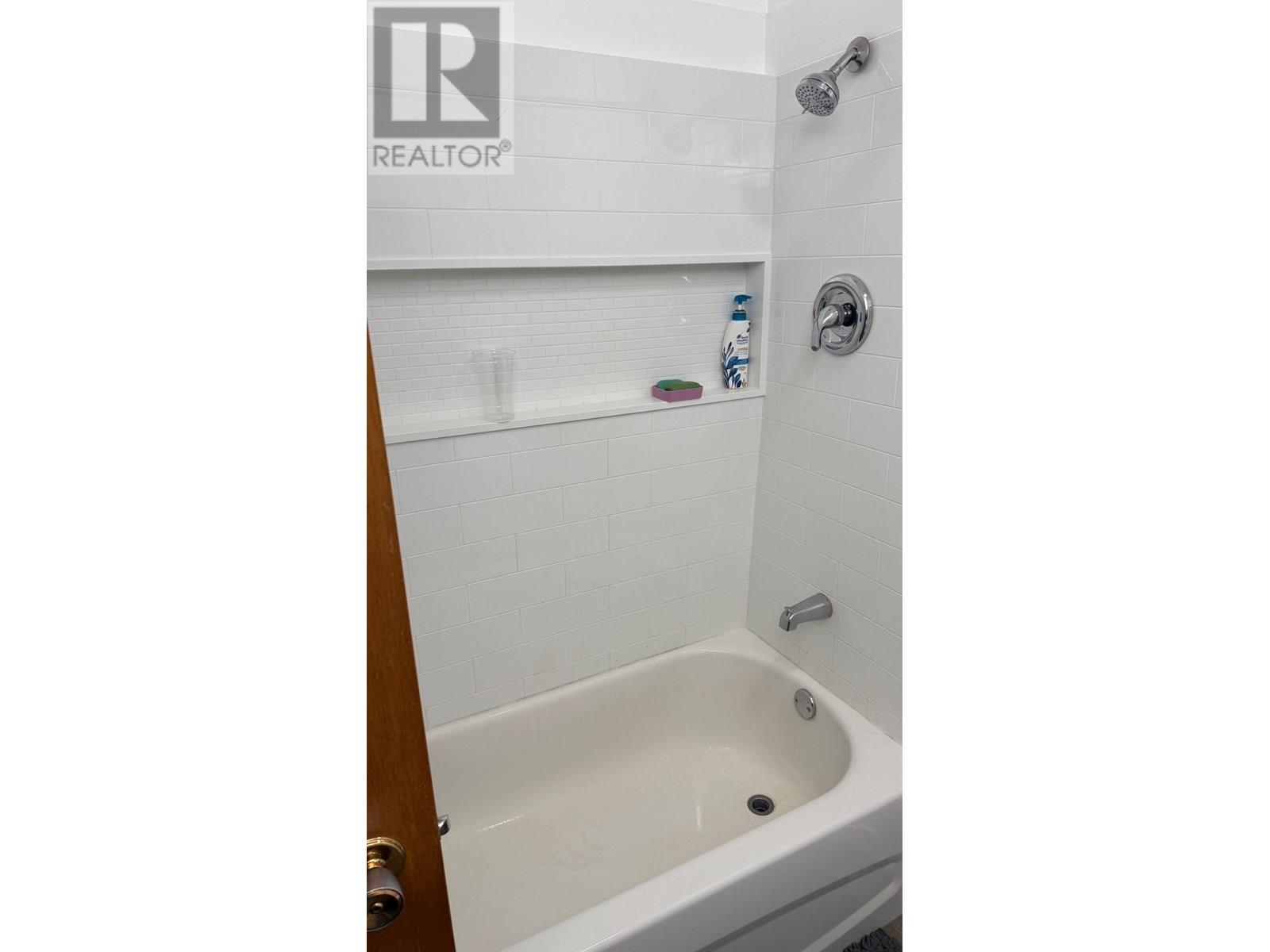 Property at 166 FERN CRESCENT image 2
