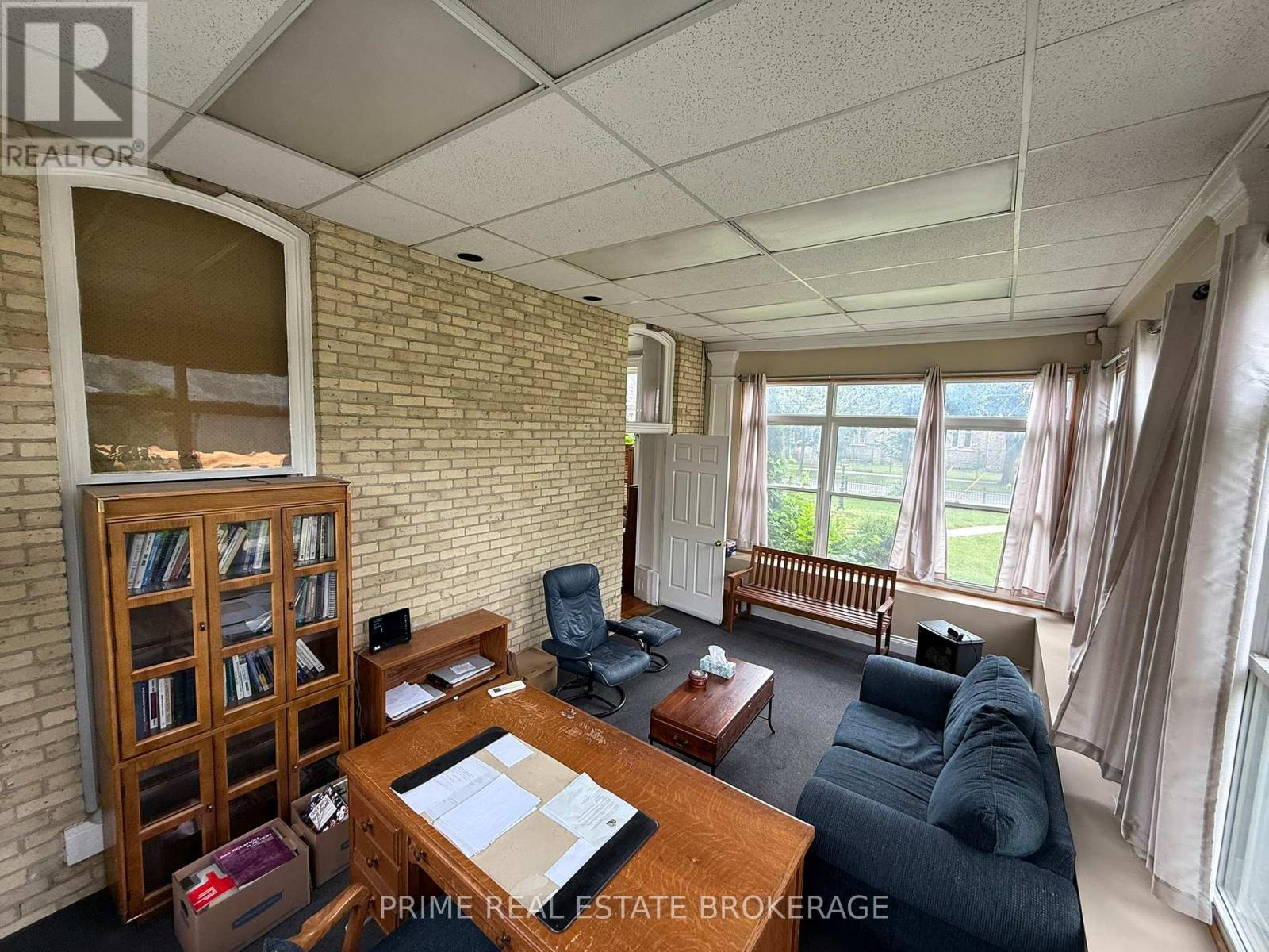 536 Queens Avenue, London East, Ontario  N6B 1Y8 - Photo 4 - X12240656