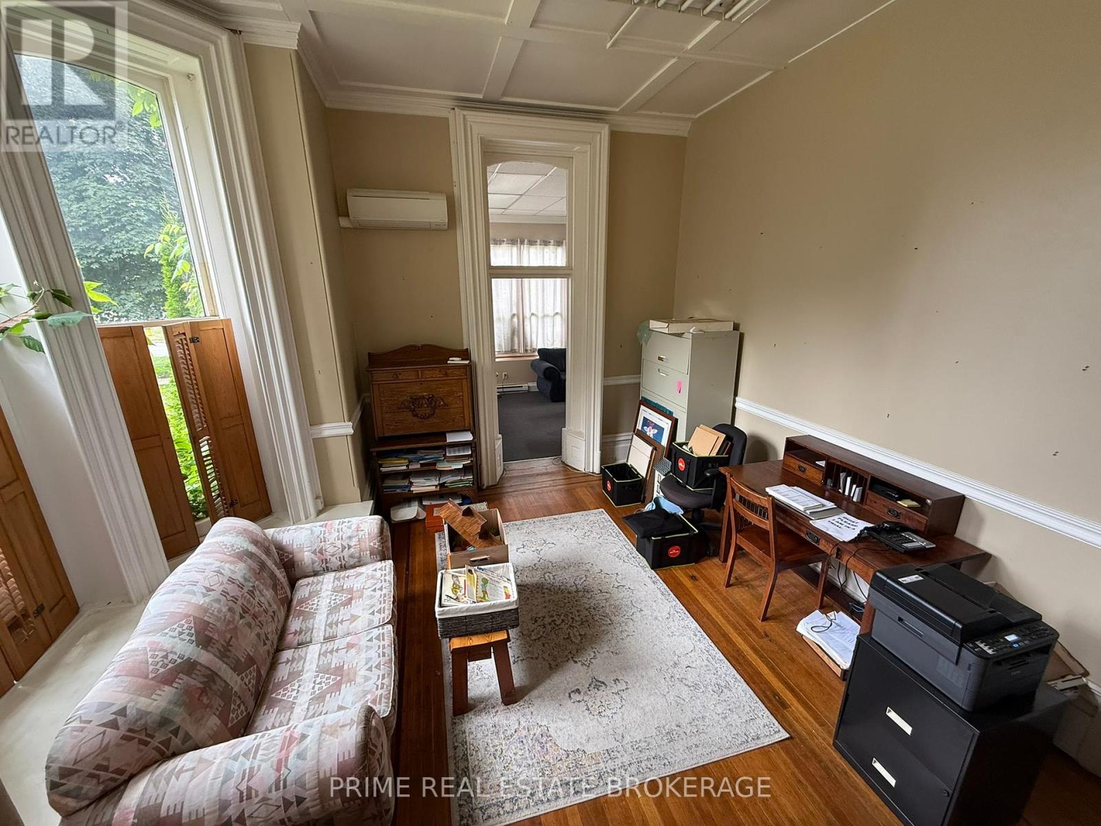 536 Queens Avenue, London East (East F), Ontario  N6B 1Y8 - Photo 6 - X12240656