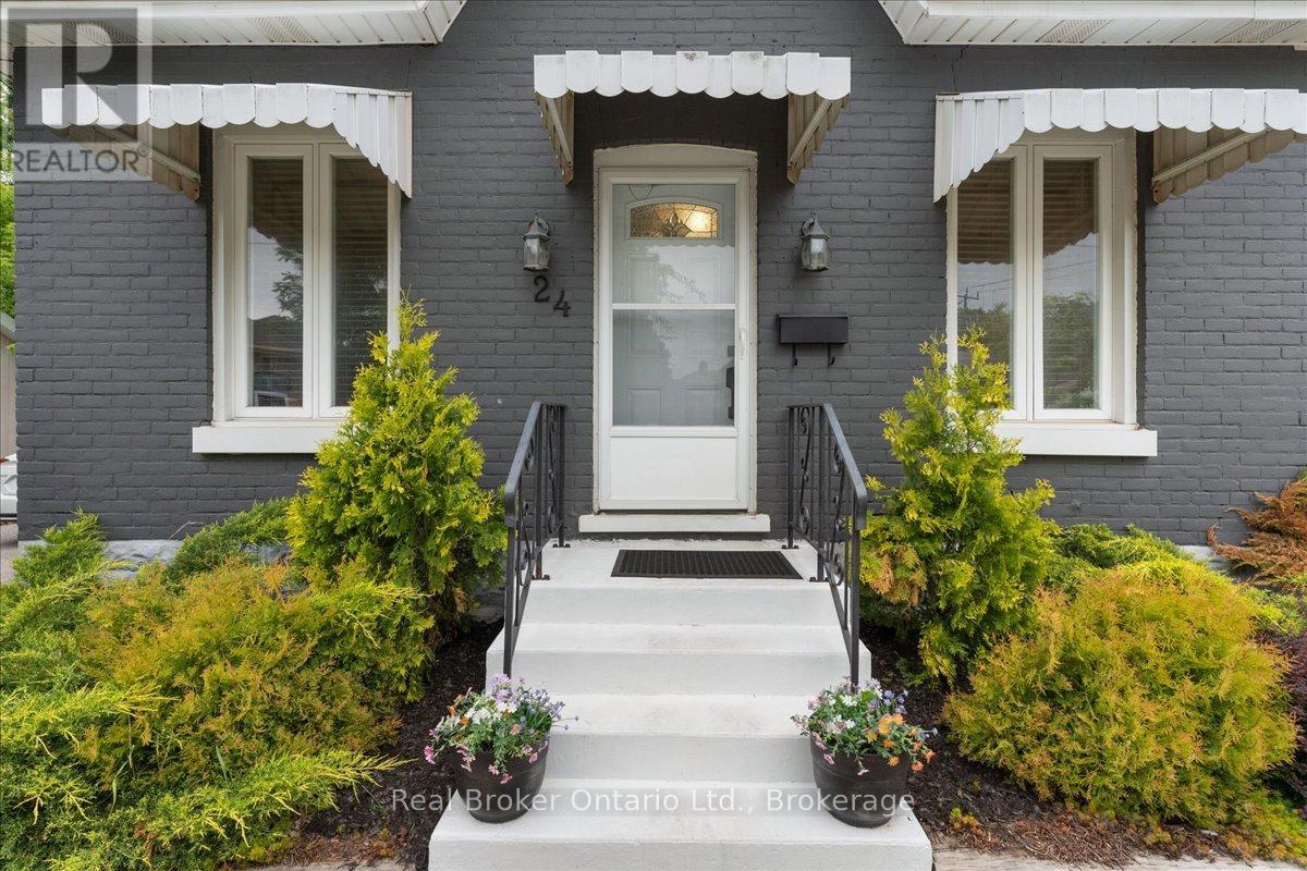 Property at 24 ROSE AVENUE image 4