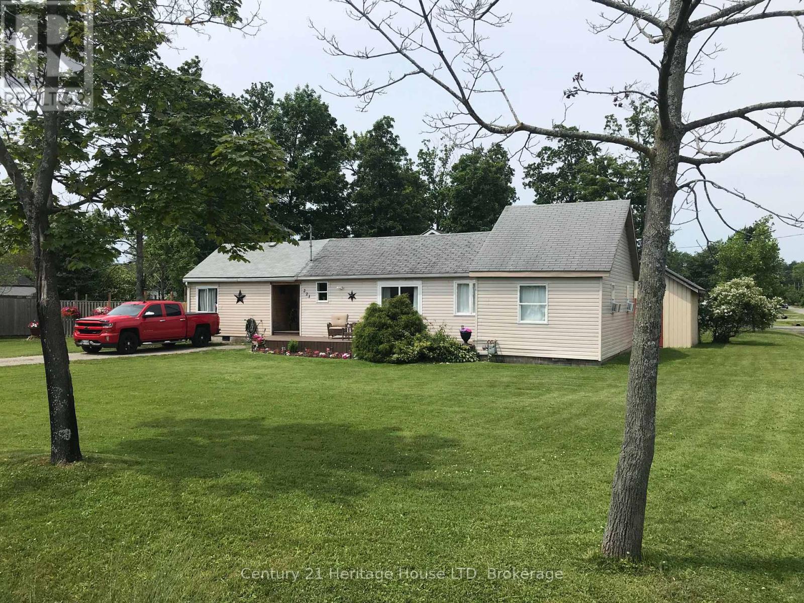 Property at 223 BERNARD AVENUE image 2