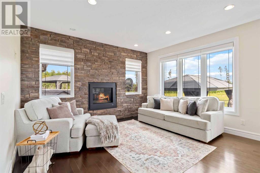 Property at 123 Falcon Green image 3
