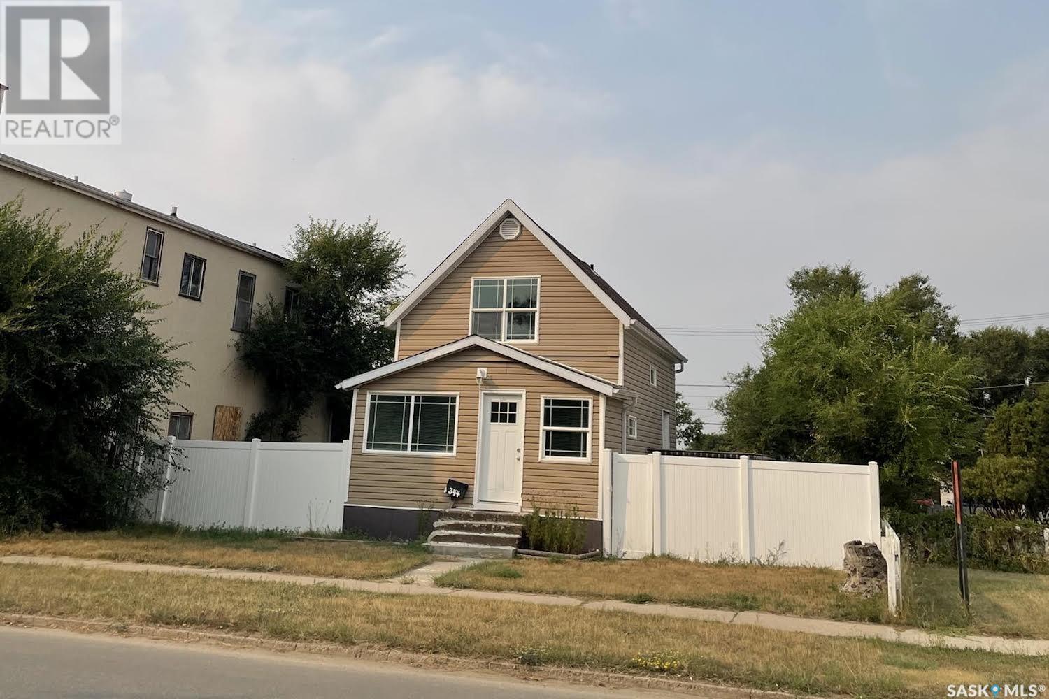 Property at 344 Lillooet STREET W image 1