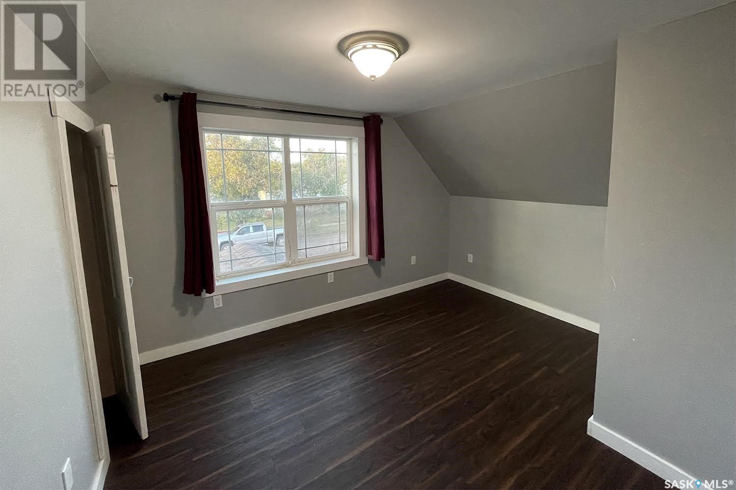 344 Lillooet Street W, Moose Jaw, Saskatchewan  S6H 4Z2 - Photo 11 - SK010481