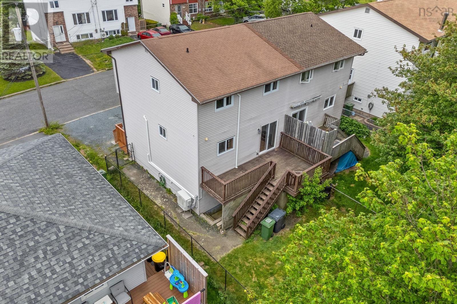 Property at 33 Inglewood Crescent image 4