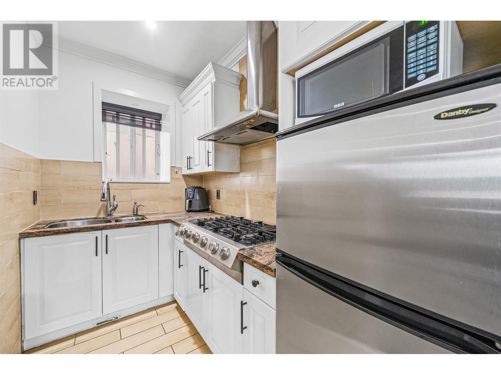 1060 E 61st Avenue, Vancouver, British Columbia  V5X 2C4 - Photo 13 - R3018949